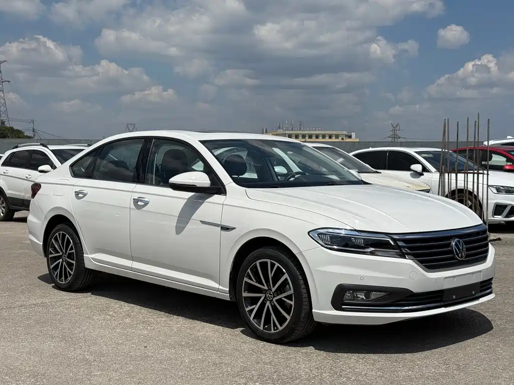 Volkswagen Lavida — миниатюра 3