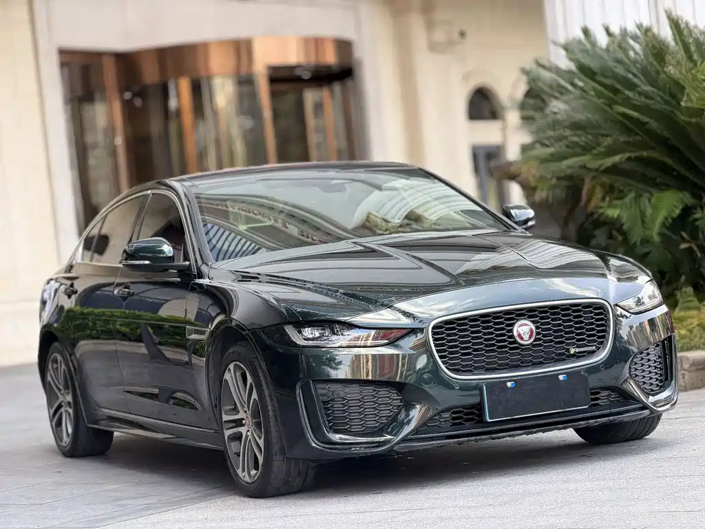 Jaguar XEL — миниатюра 3
