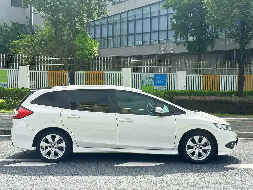 Honda Jade — миниатюра 7