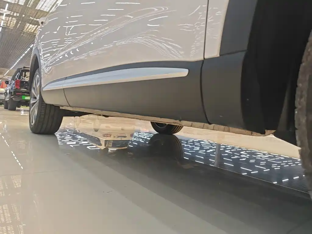 Roewe RX5 MAX — миниатюра 21