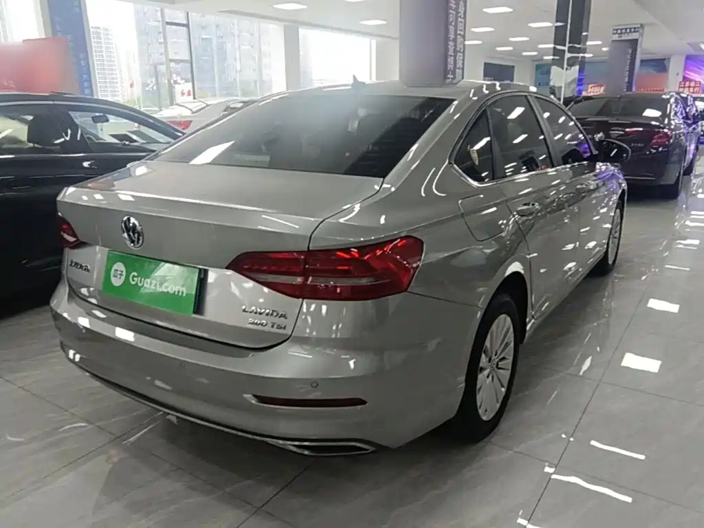 Volkswagen Lavida — миниатюра 7