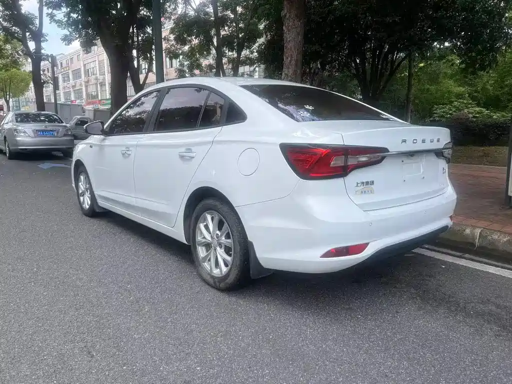 Roewe i5 — миниатюра 7