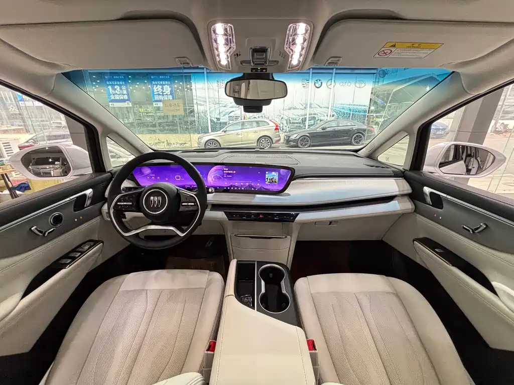Buick GL8 Hybrid — миниатюра 10