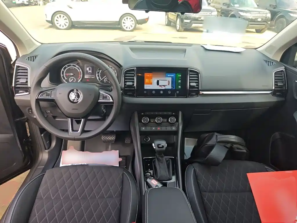 Skoda Karoq — миниатюра 10