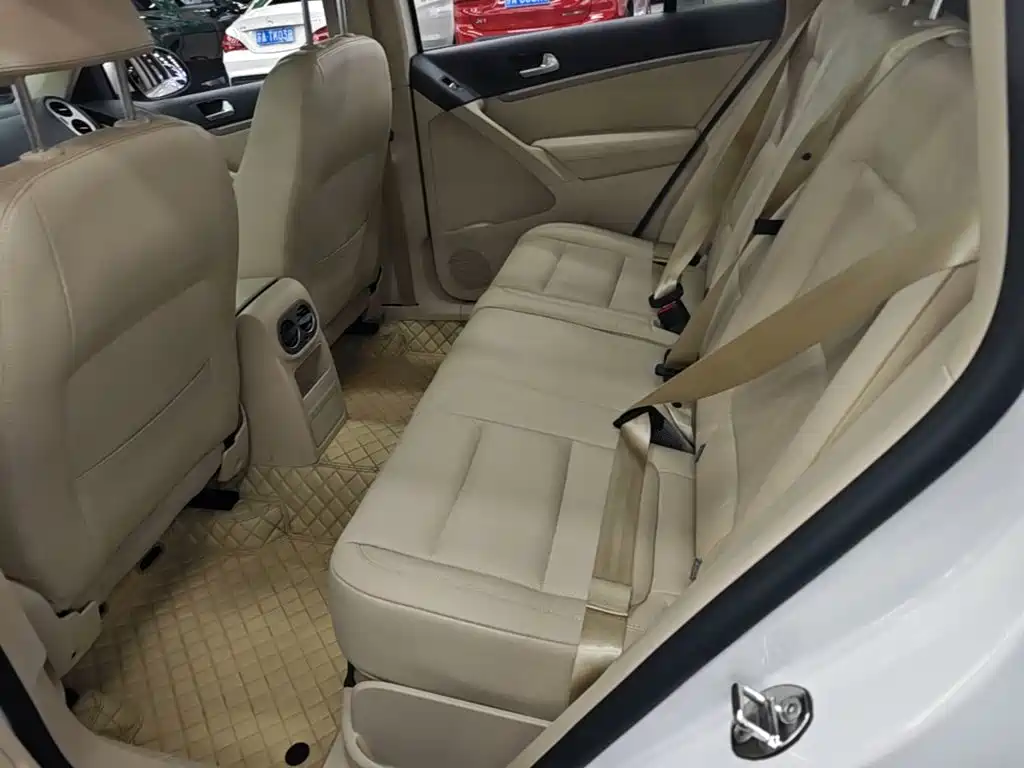 Volkswagen Tiguan — миниатюра 17