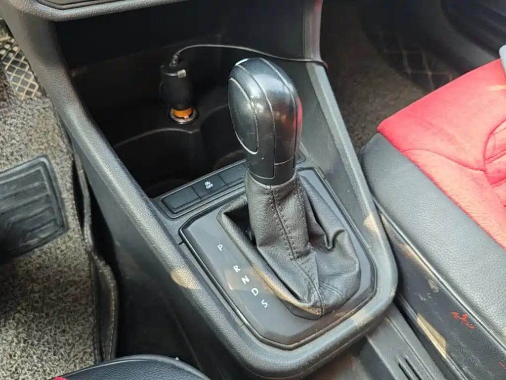 Volkswagen Santana — миниатюра 14