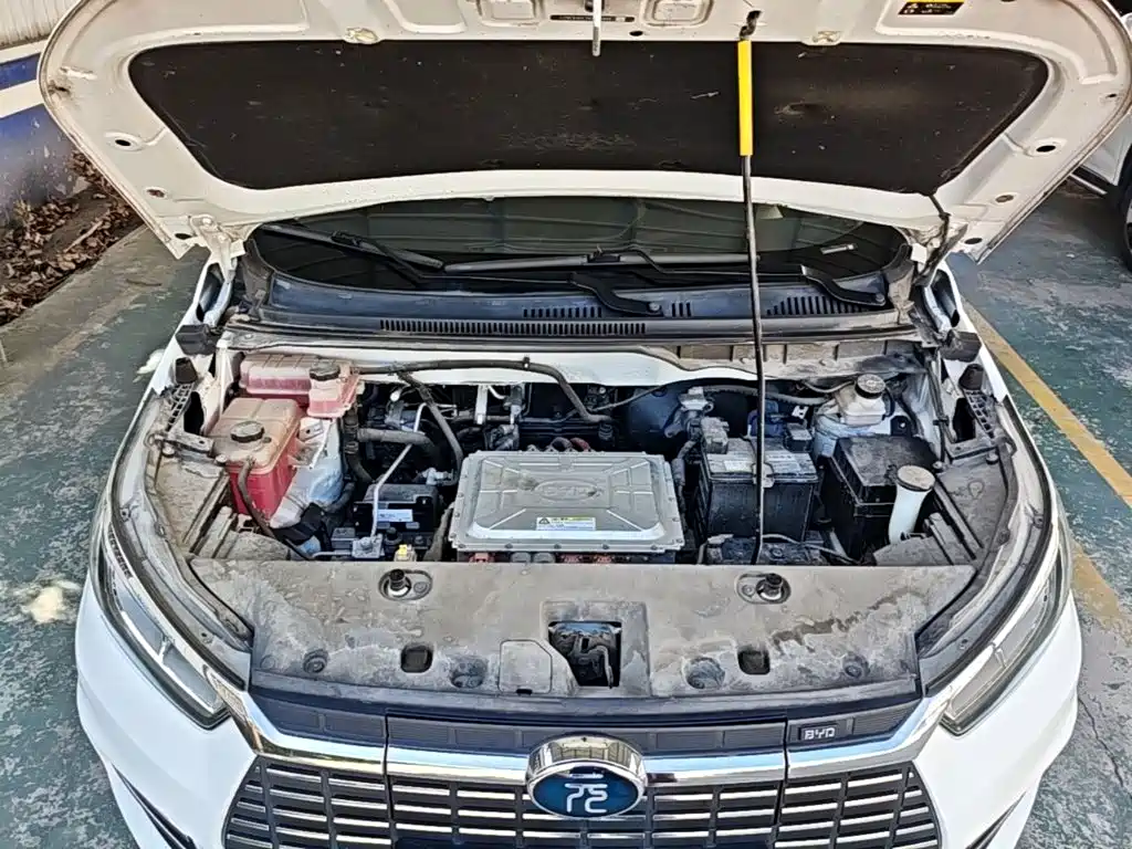 BYD Yuan EV — миниатюра 20