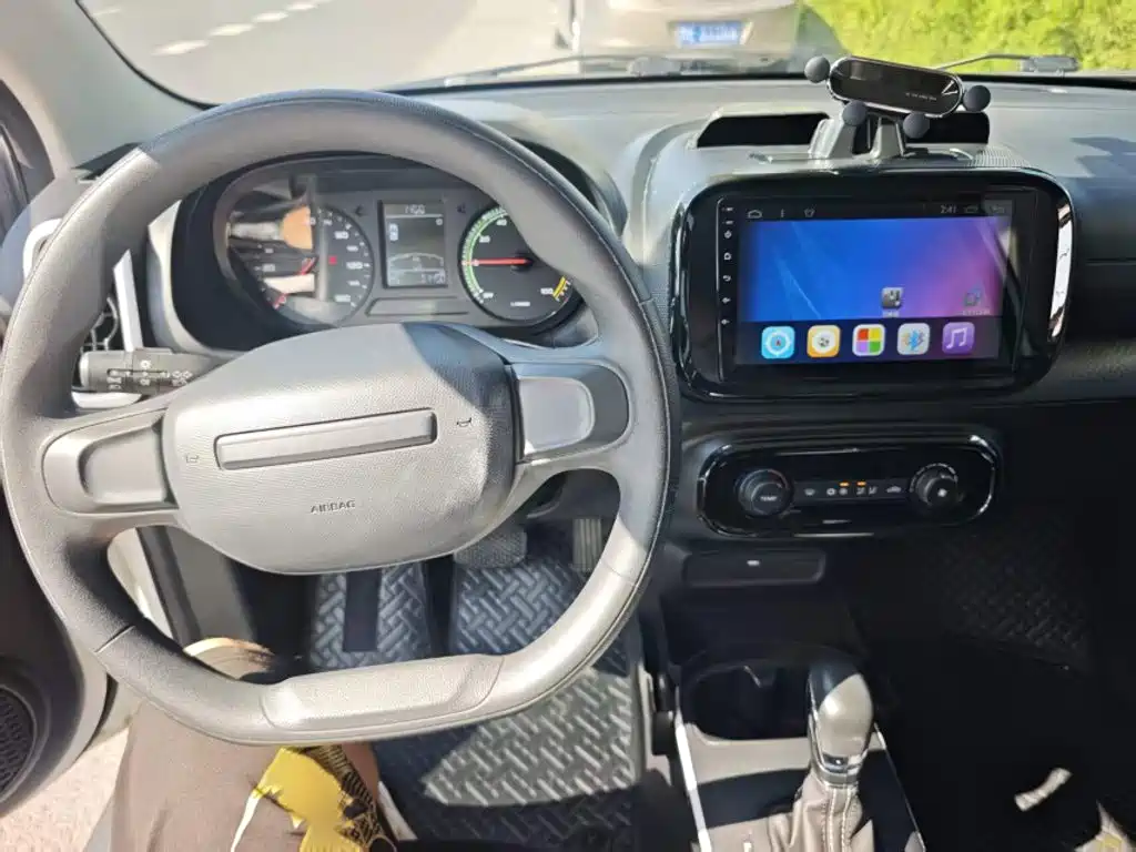 Roewe Clever — миниатюра 13