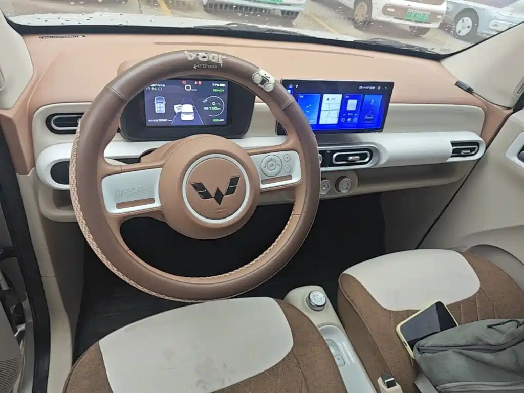 Wuling MINIEV — миниатюра 10