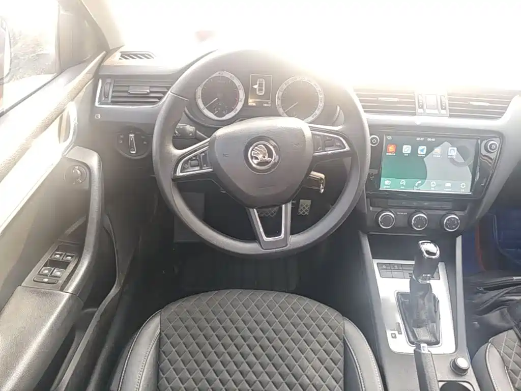 Skoda Octavia — миниатюра 11