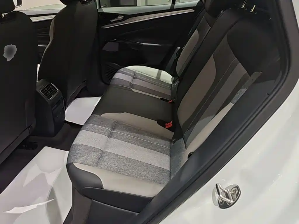 Volkswagen ID.4 Crozz — миниатюра 17