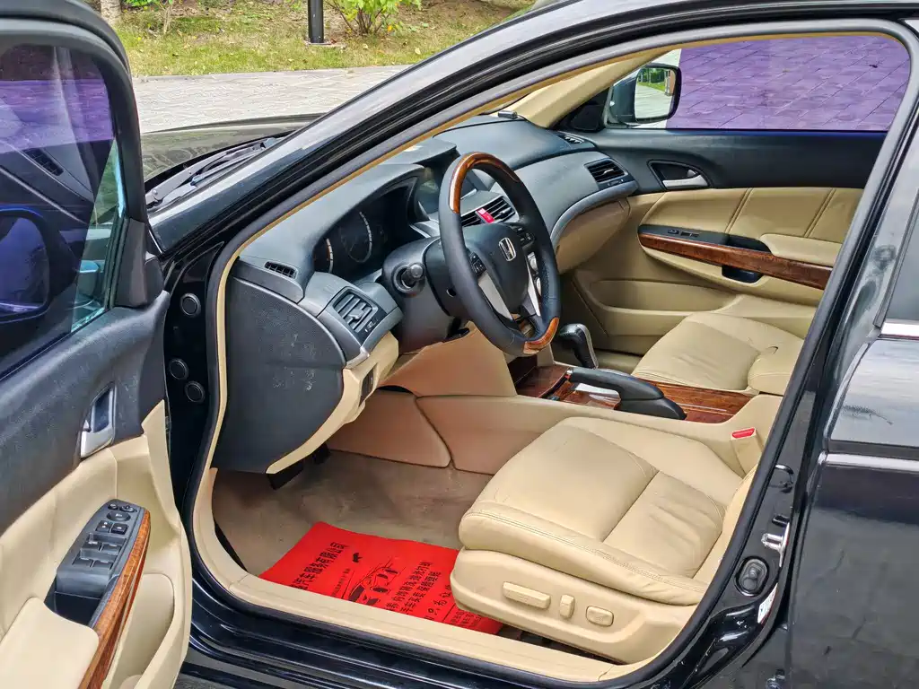 Honda Accord — миниатюра 5