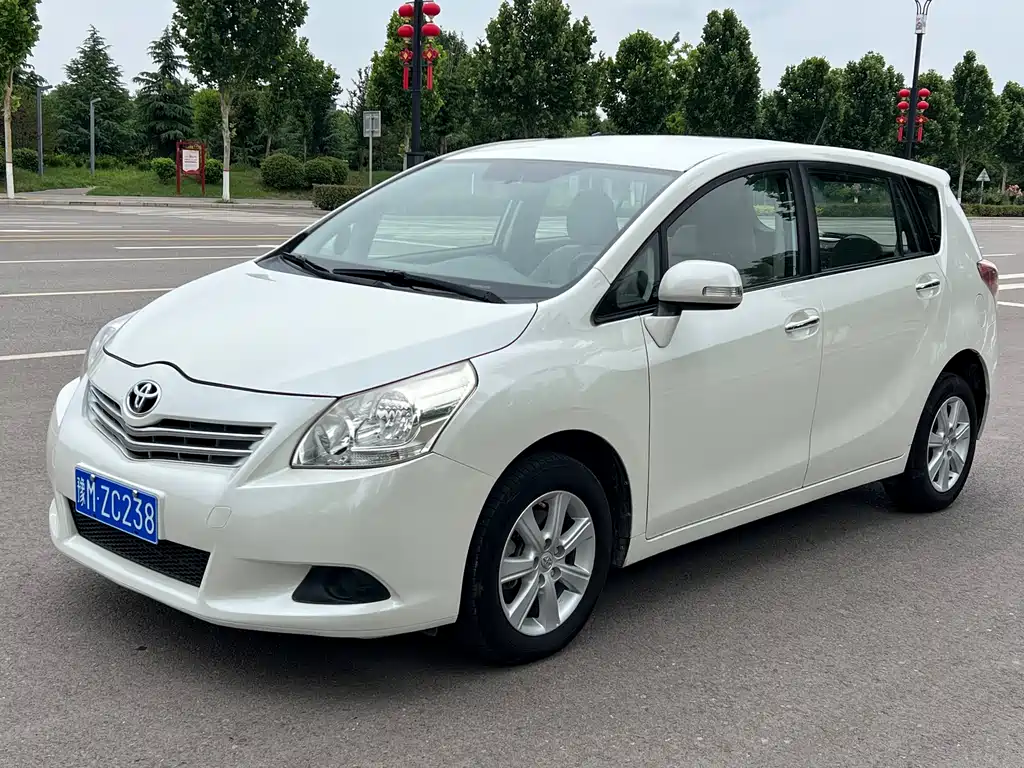 Toyota Verso 2012