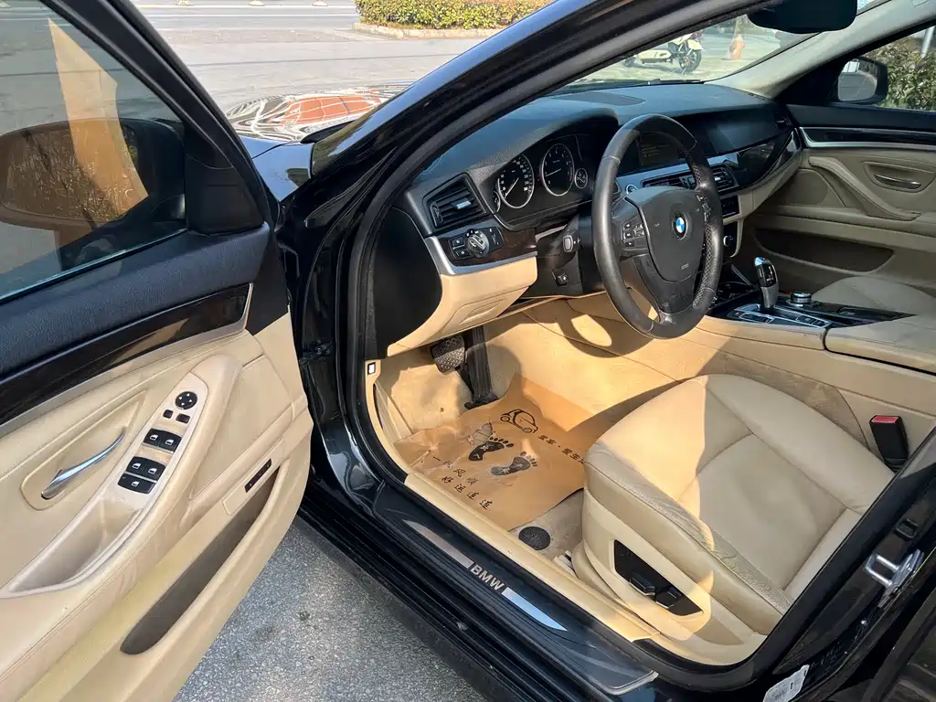 BMW 5 Series 5 2013 525Li Lead