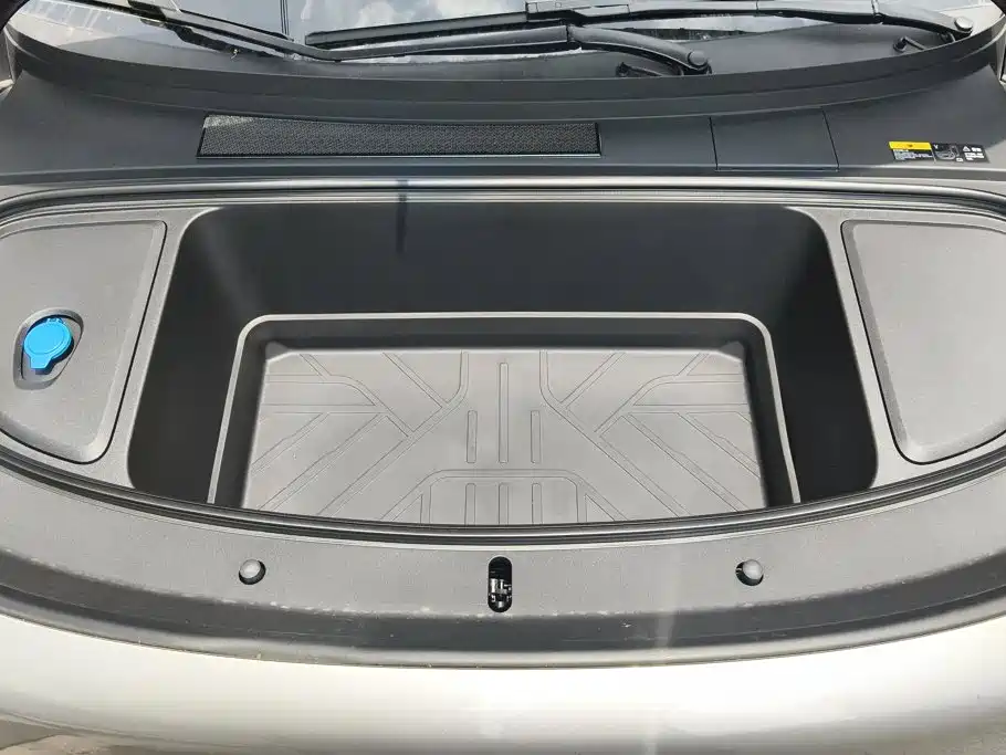 Li Auto Идеальный i6 — миниатюра 9