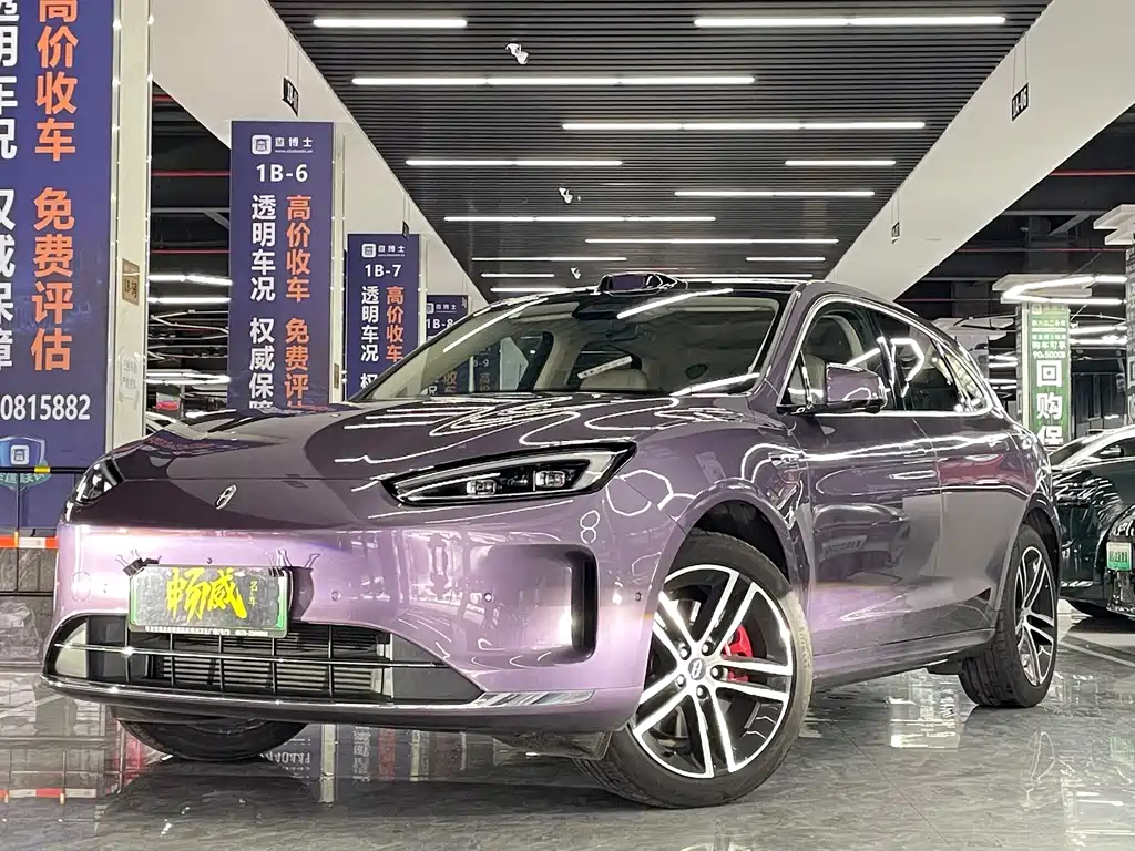AITO Wenjie AITO M5