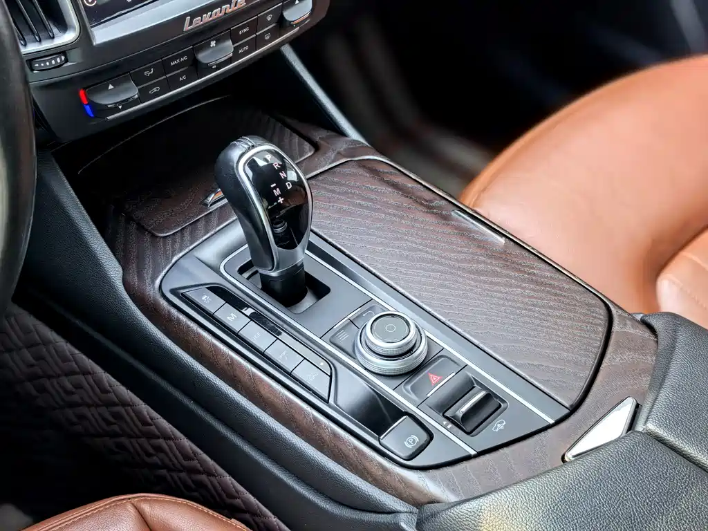 Maserati Levante — миниатюра 22