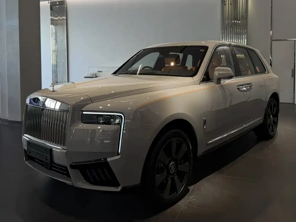 Rolls-Royce Cullinan 0