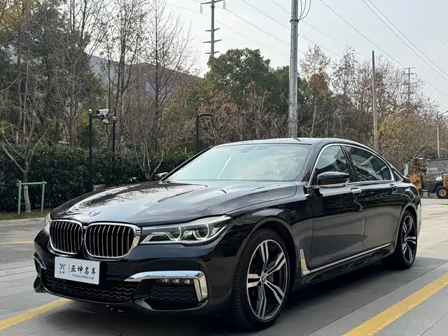 BMW 7 SERIES