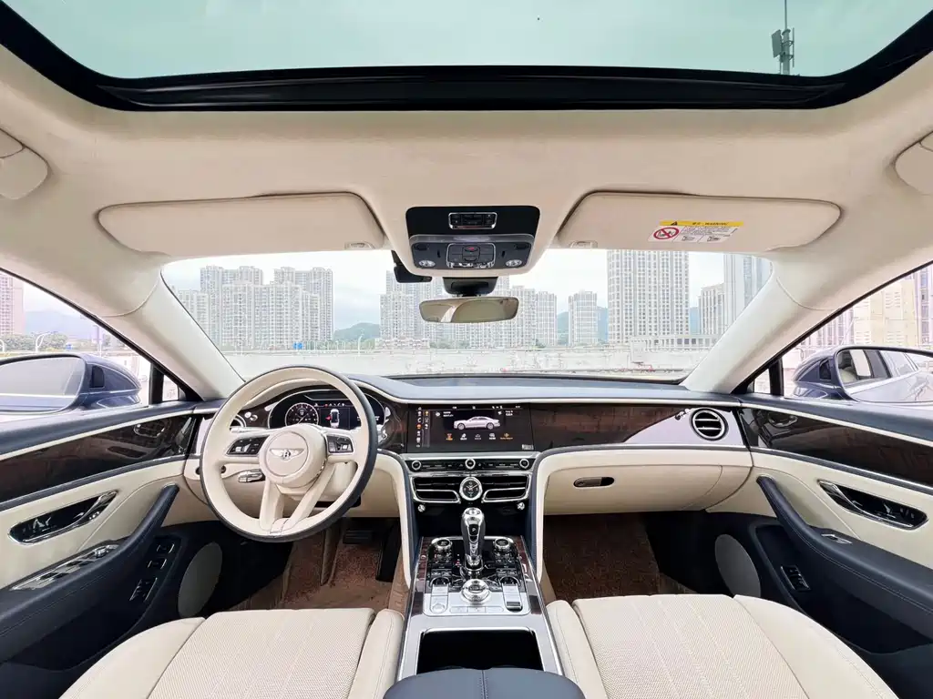 BENTLEY FLYING SPUR PLUG IN HYBRID