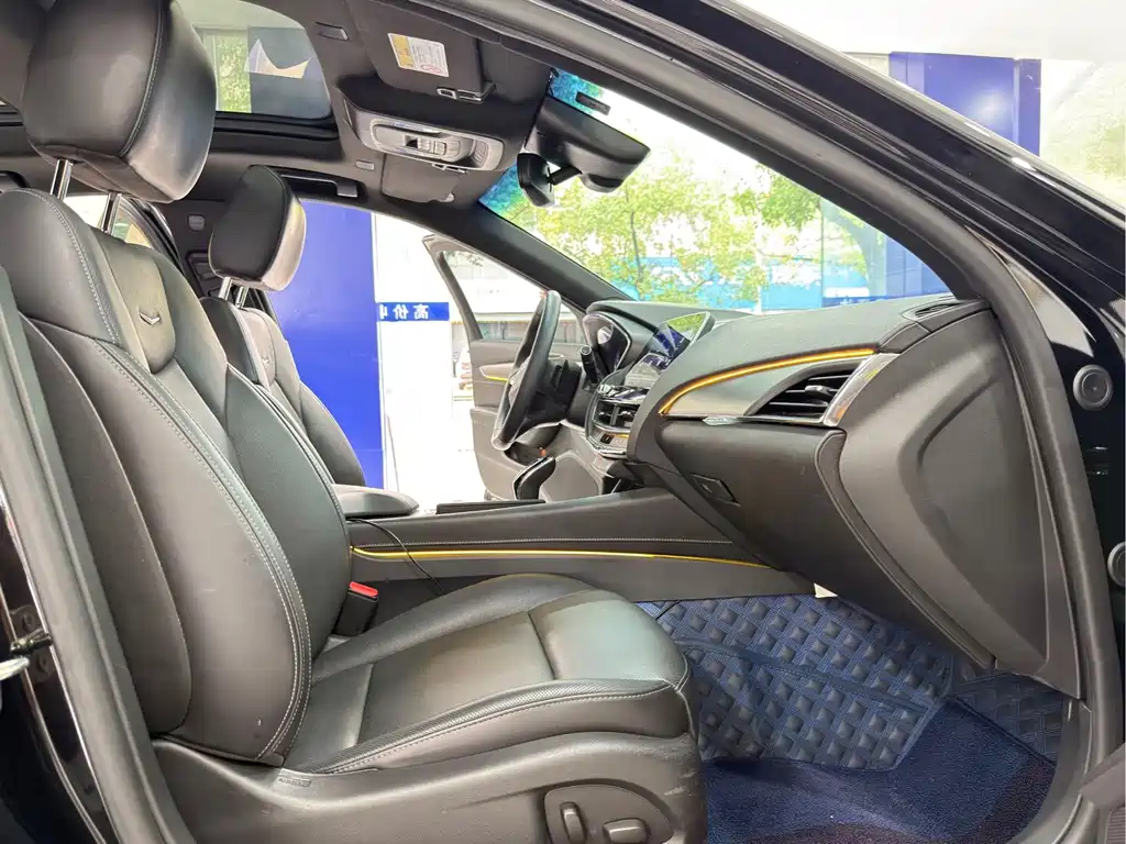 Cadillac CT5 — миниатюра 13