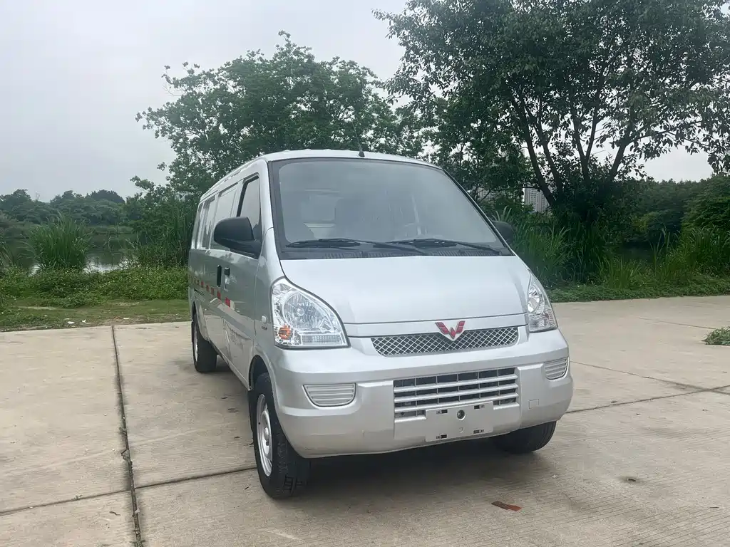 Wuling Rongguang 2024