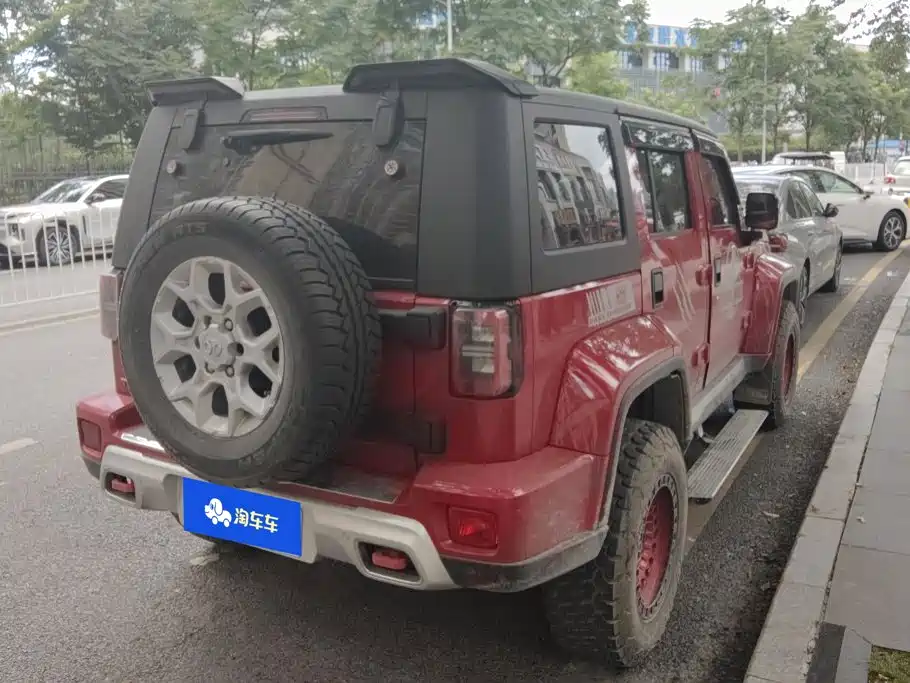 BAIC BJ40 2018 2.0T MT Luxury