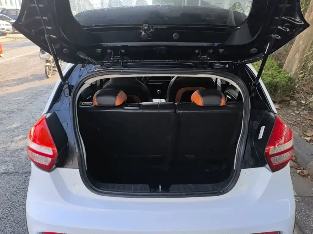 Geely Vision X1 — миниатюра 19