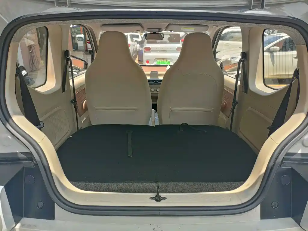Wuling MINIEV — миниатюра 7