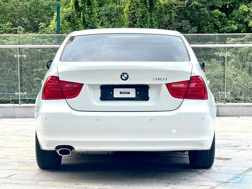 BMW 3 Series — миниатюра 3