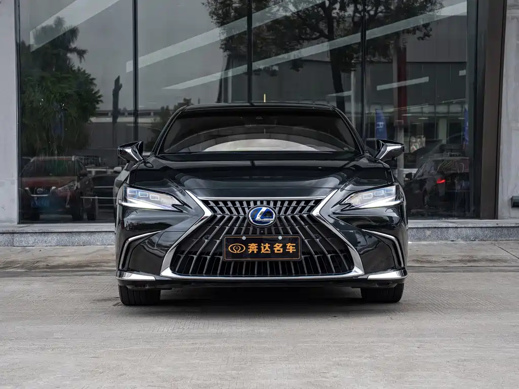Lexus ES — миниатюра 2
