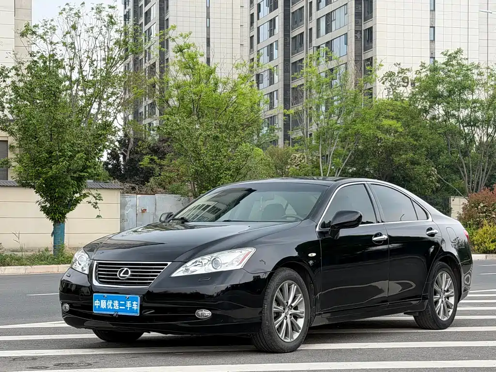 Купить Lexus ES