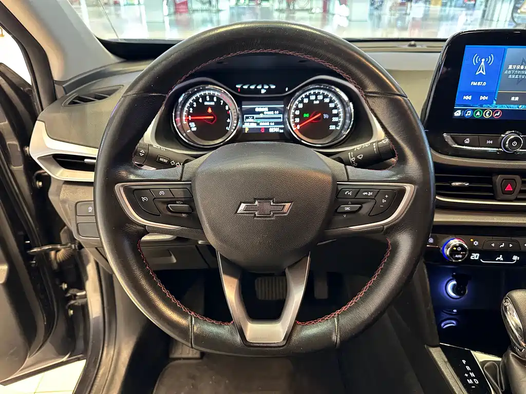 Chevrolet Volando — миниатюра 12