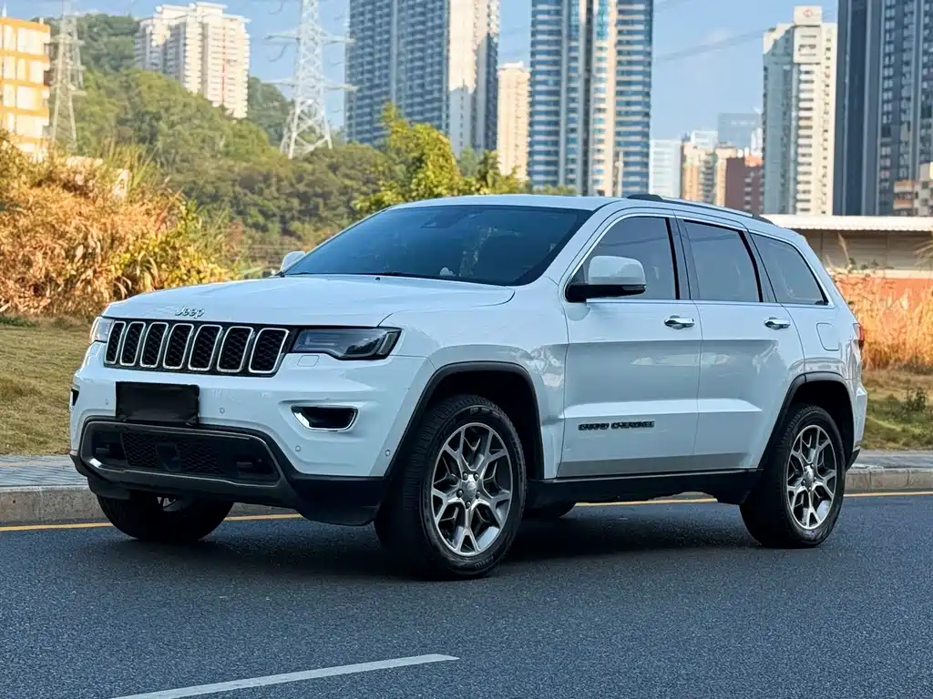 Jeep Grand Cherokee (Import) 2023