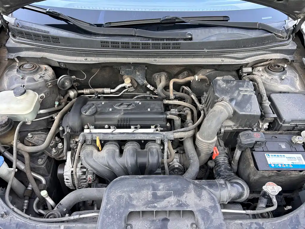 Hyundai Elantra — миниатюра 20
