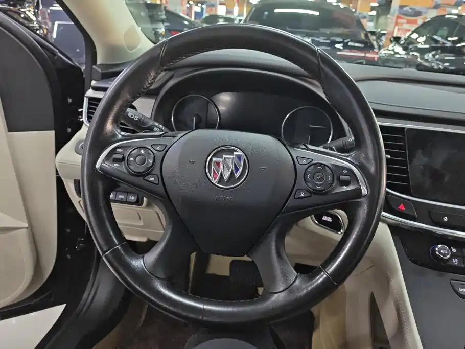 Buick LaCrosse 2022 — фото 15
