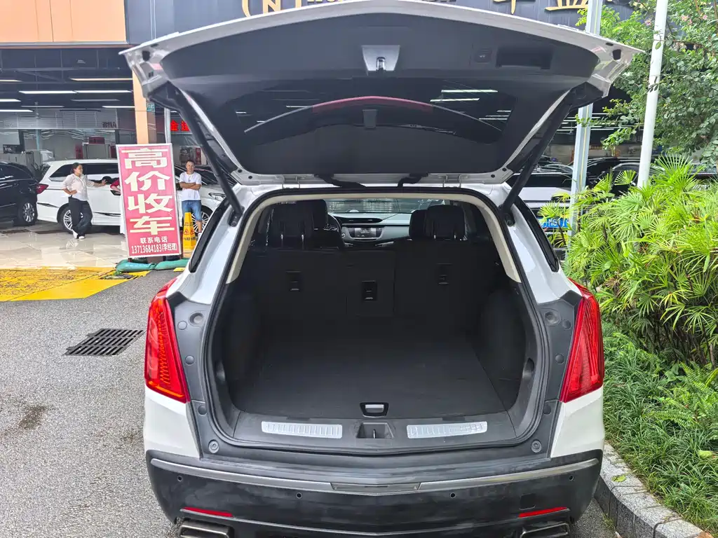 Cadillac XT5 — миниатюра 6