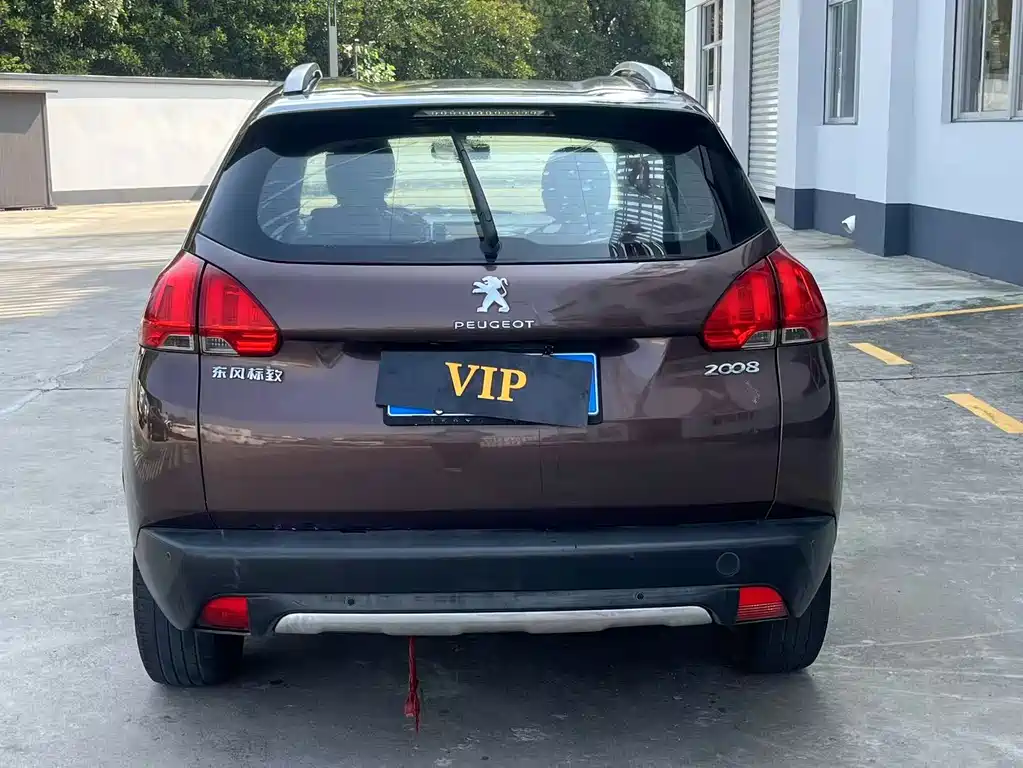 Peugeot 2008 — миниатюра 5