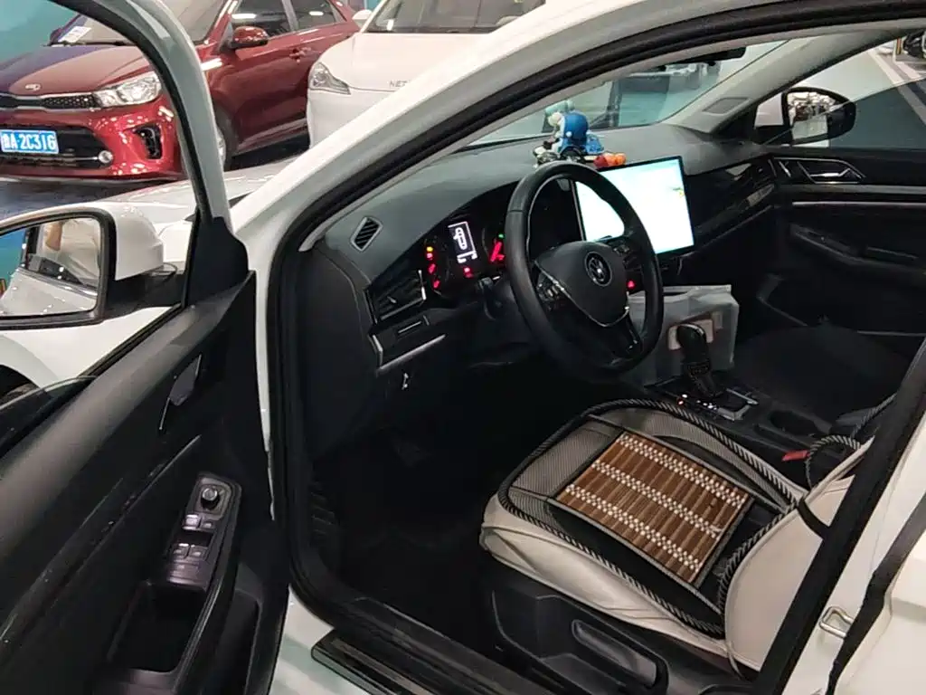 Volkswagen Bora — миниатюра 18