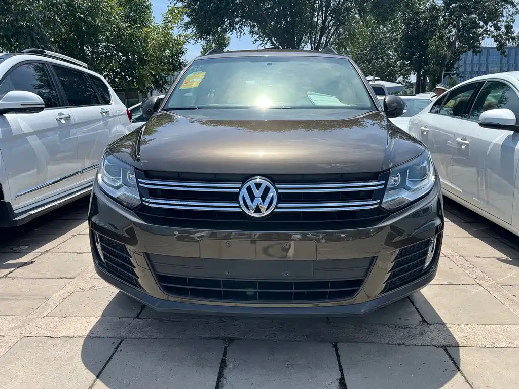 Volkswagen Tiguan — миниатюра 2