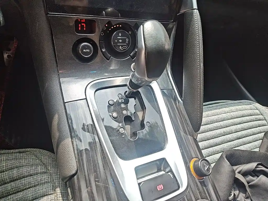 Peugeot 3008 — миниатюра 14