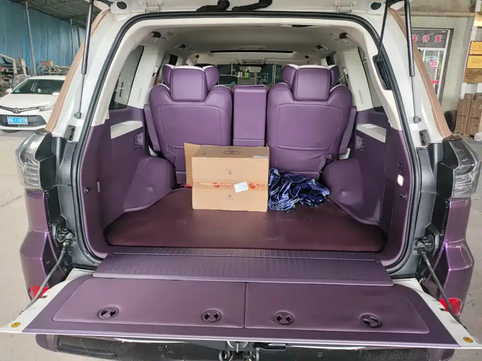 Lexus LX — миниатюра 9