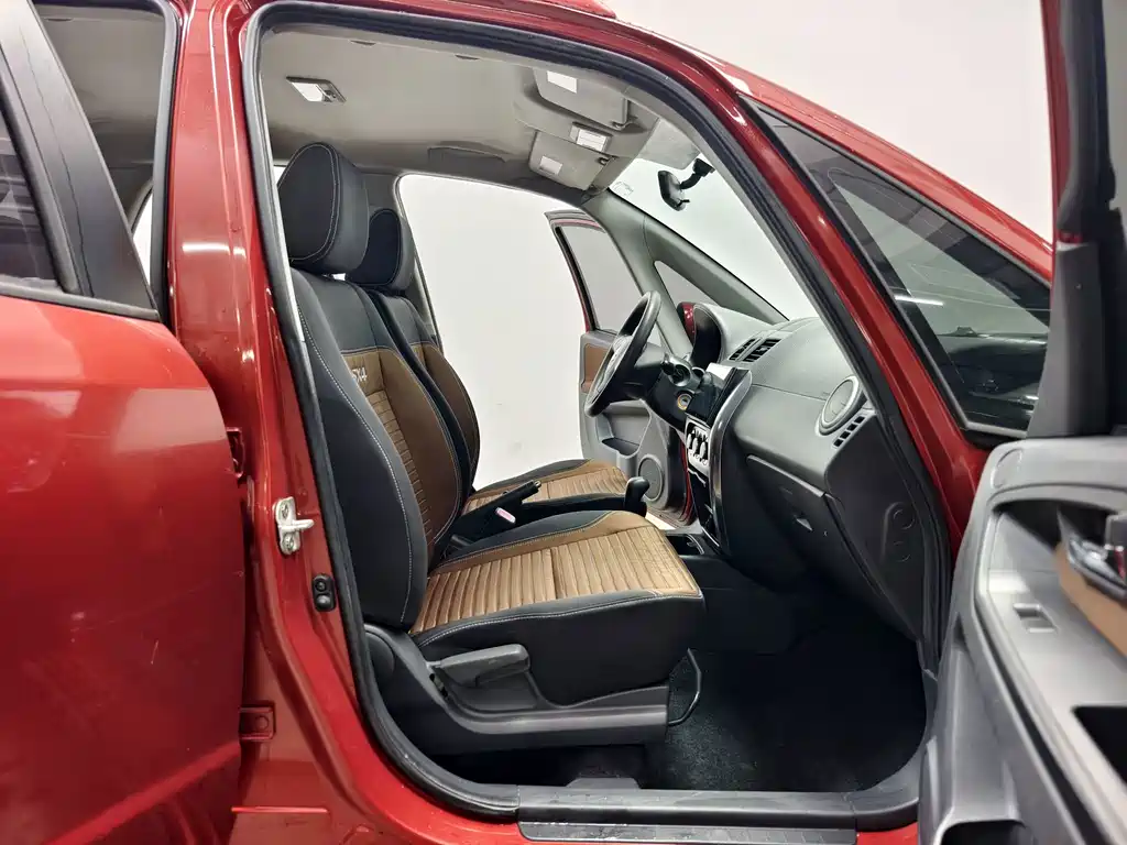 Suzuki SX4 — миниатюра 13