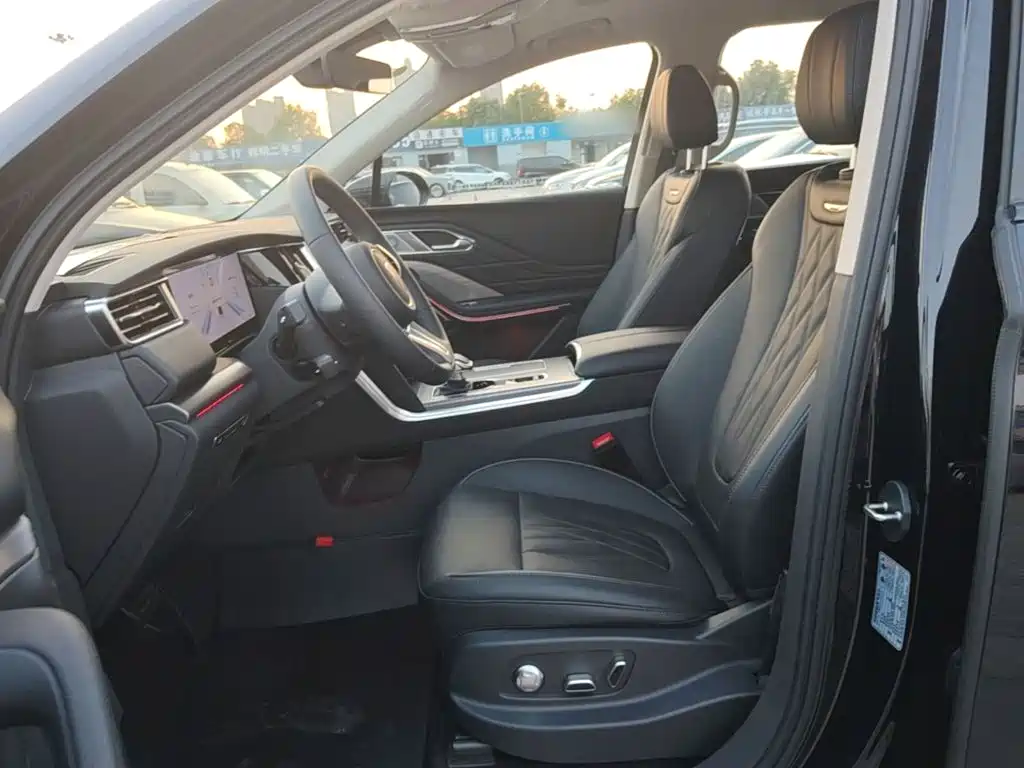 Hongqi Hongqi HS7 PHEV — миниатюра 15