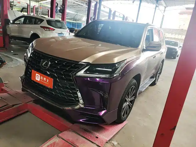 2020 Lexus LX
