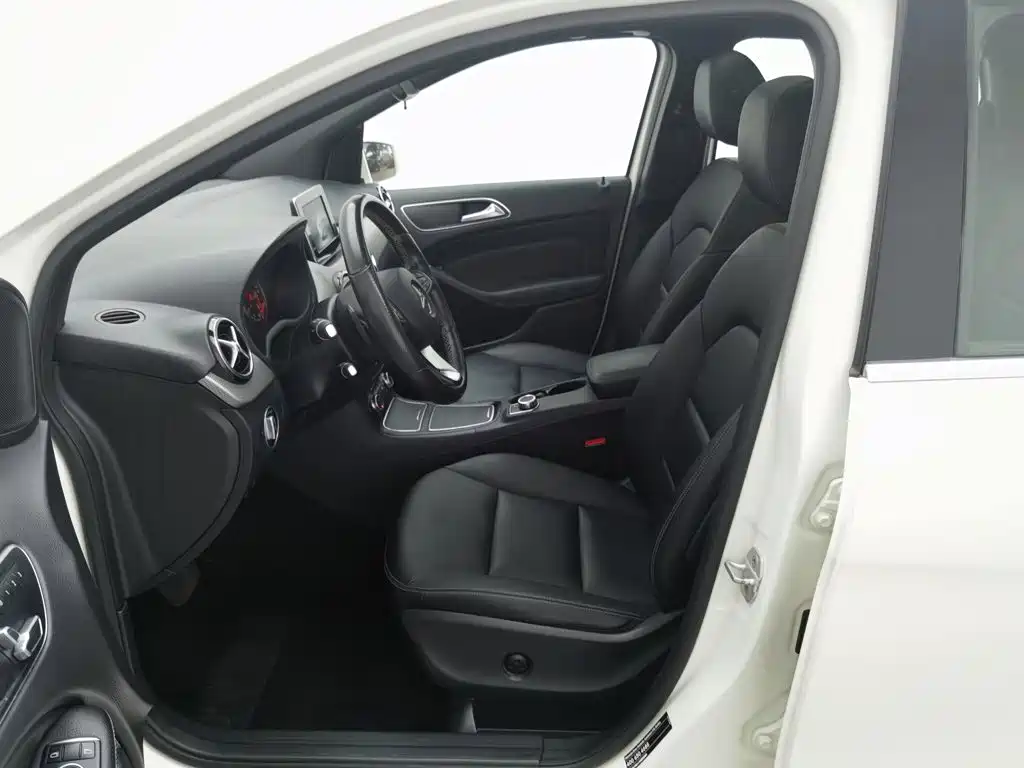 Mercedes-Benz B-Class — миниатюра 10