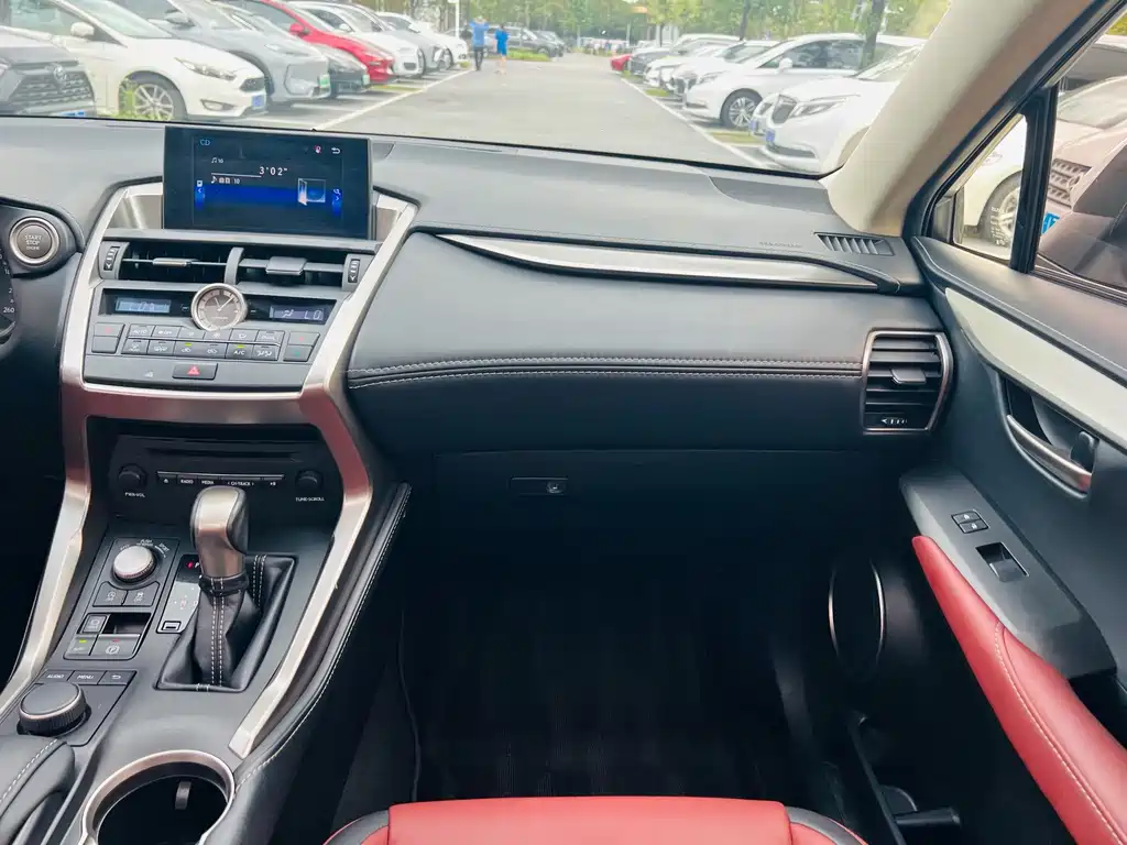 Lexus NX — миниатюра 17