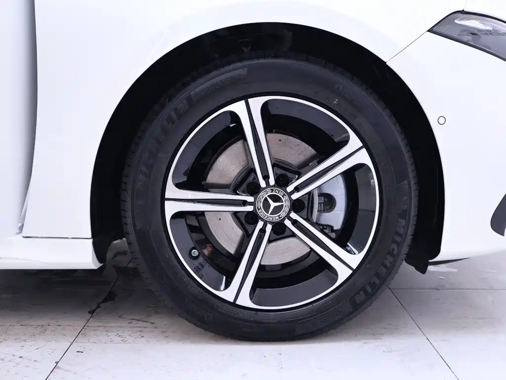Mercedes-Benz A-Class — миниатюра 6