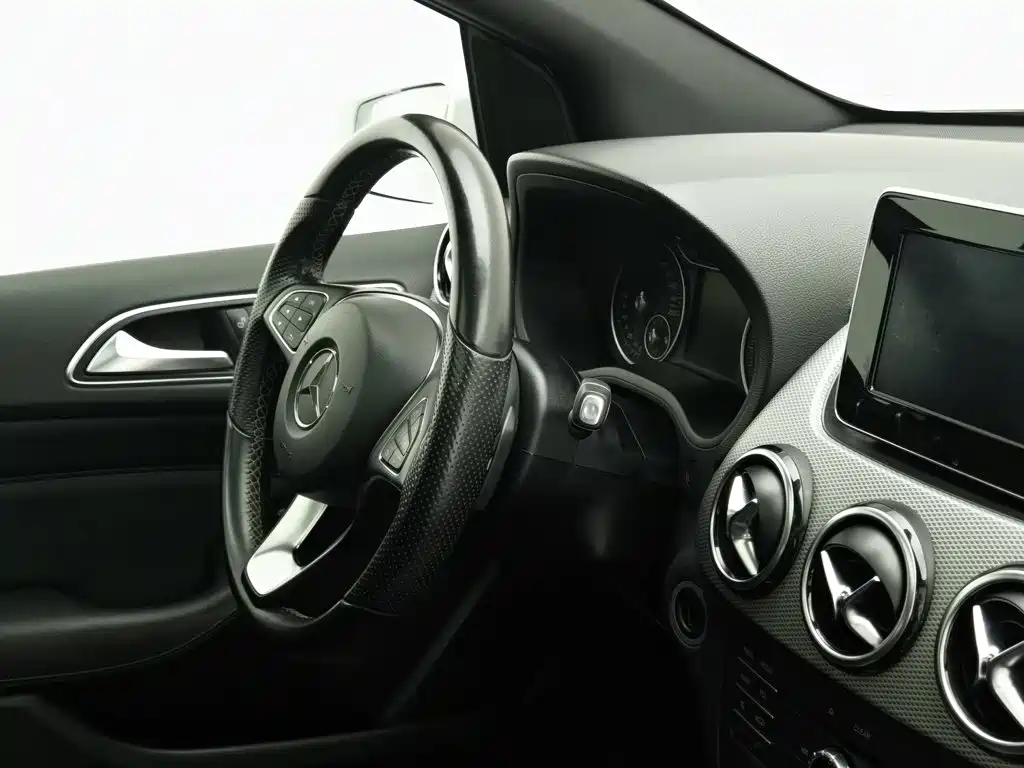 Mercedes-Benz B-Class — миниатюра 22