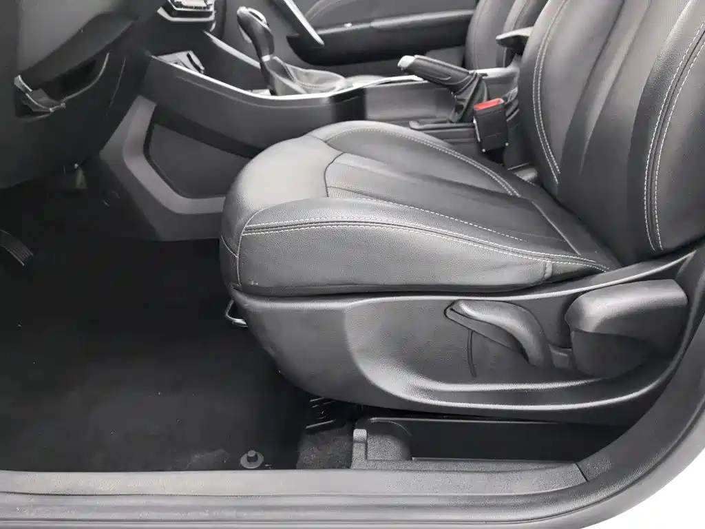 Geely Vision X3 — миниатюра 20